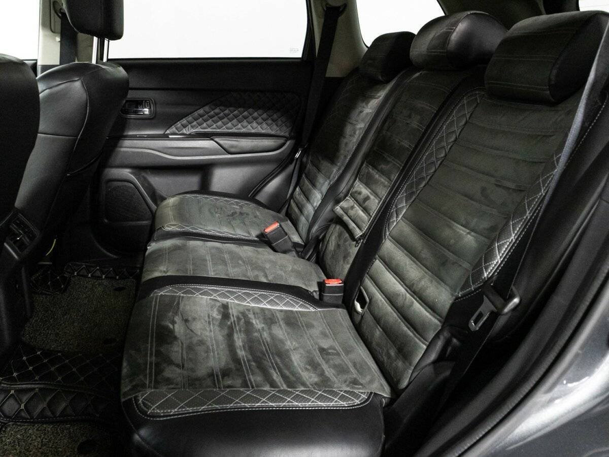 Mitsubishi Outlander б/у, 2019, Вариатор. Фото: #9