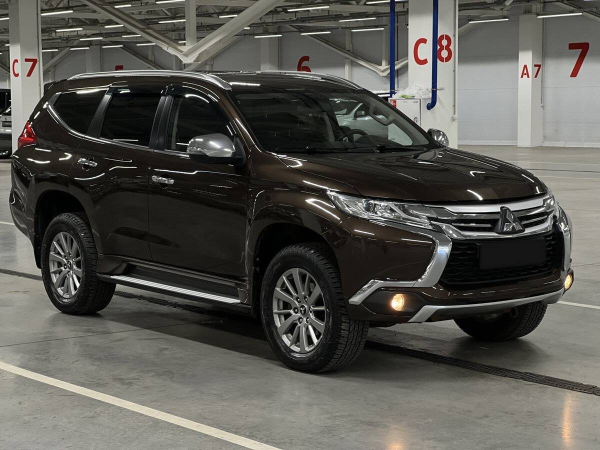 Mitsubishi Pajero Sport б/у, 2018, Автоматическая. Фото: #2
