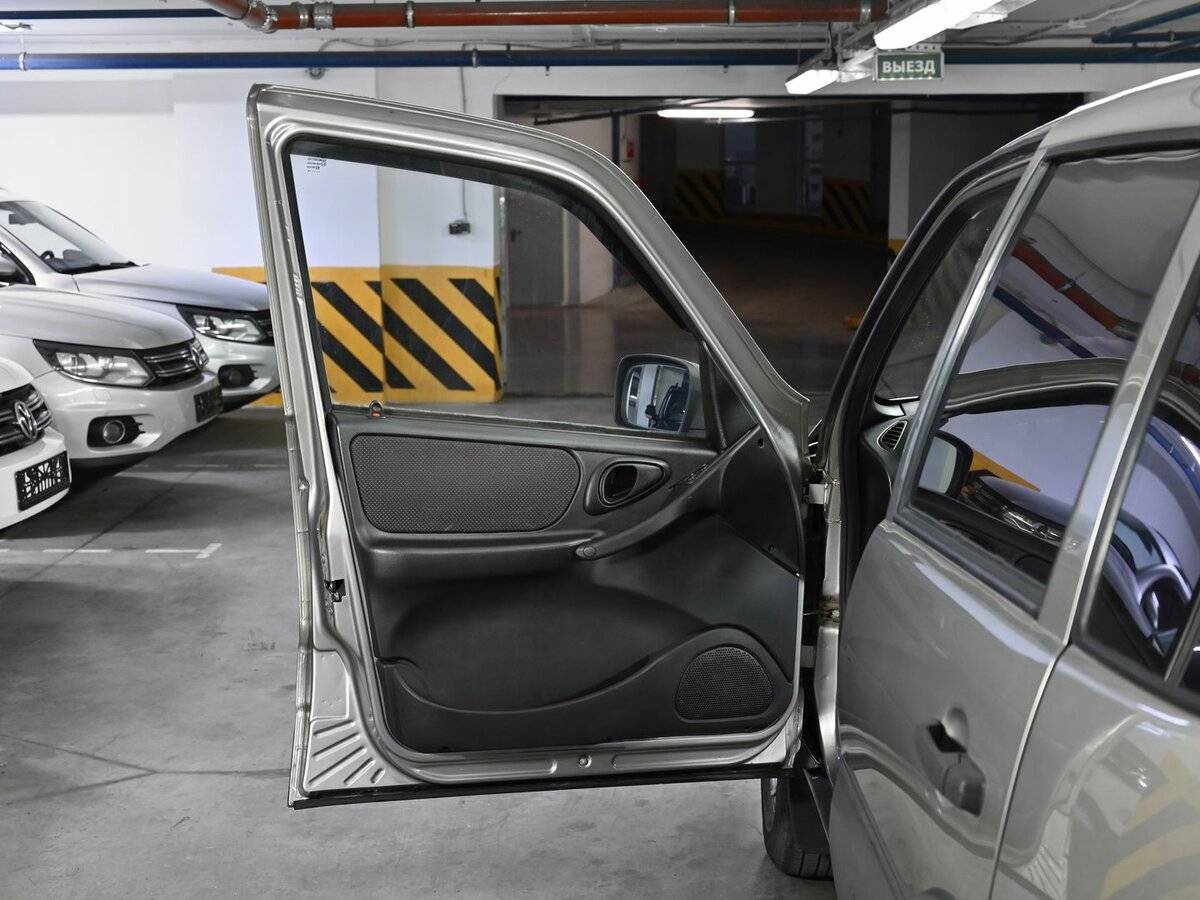 Chevrolet Niva б/у, 2014, Механическая. Фото: #5