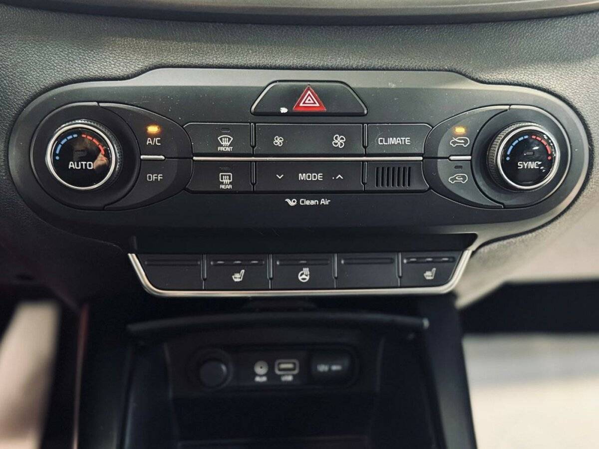 Kia Sorento б/у, 2015, Автоматическая. Фото: #12