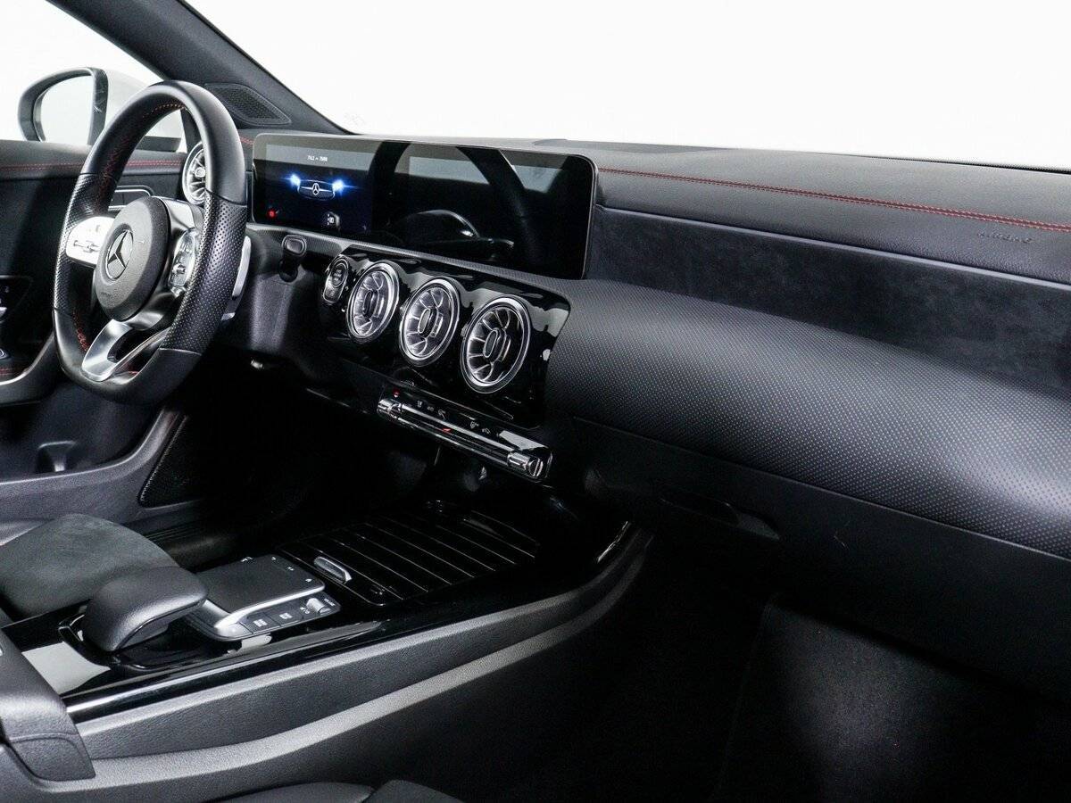Mercedes-Benz CLA б/у, 2021, Роботизированная. Фото: #4