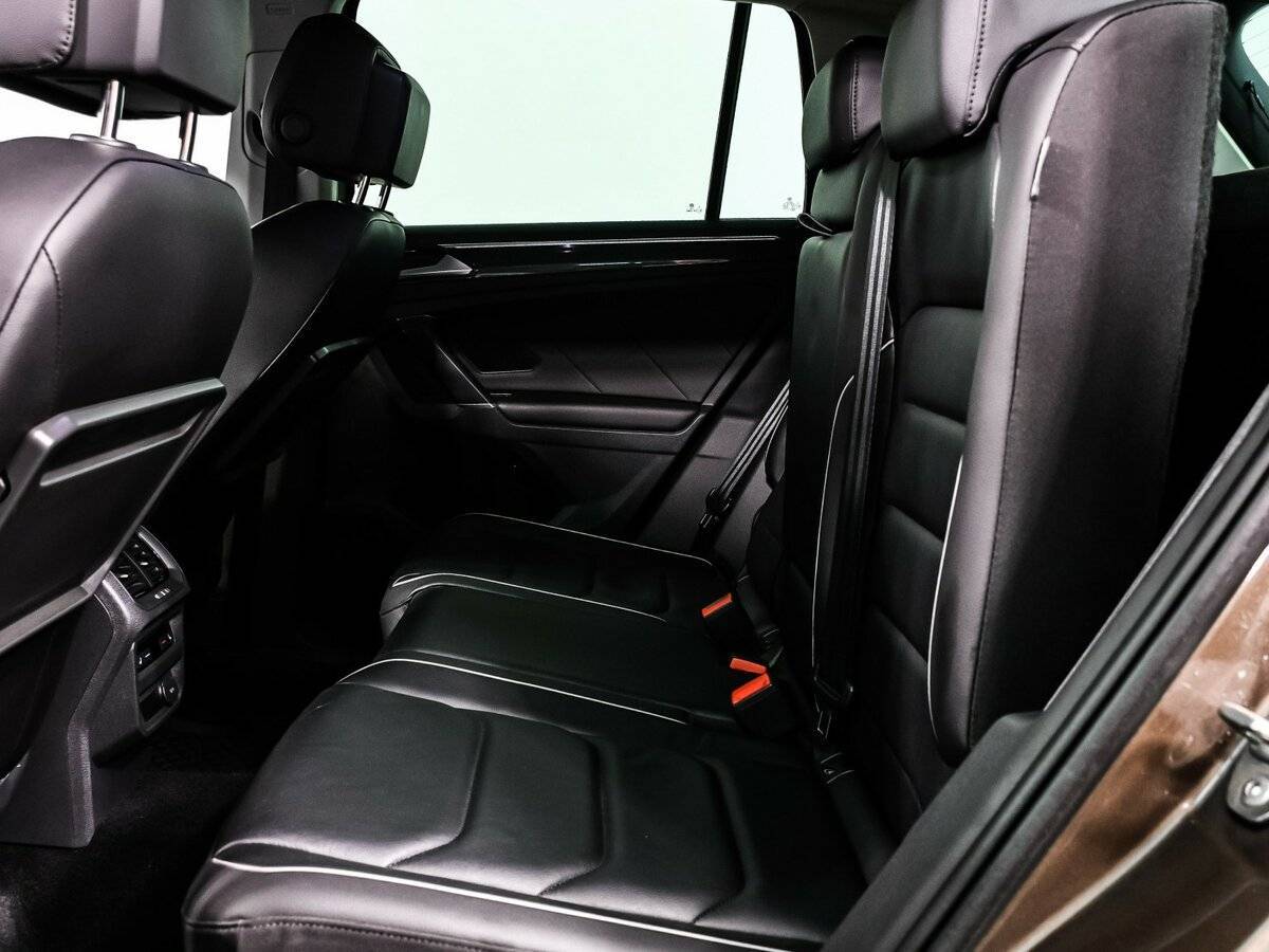 Volkswagen Tiguan б/у, 2017, Роботизированная. Фото: #11