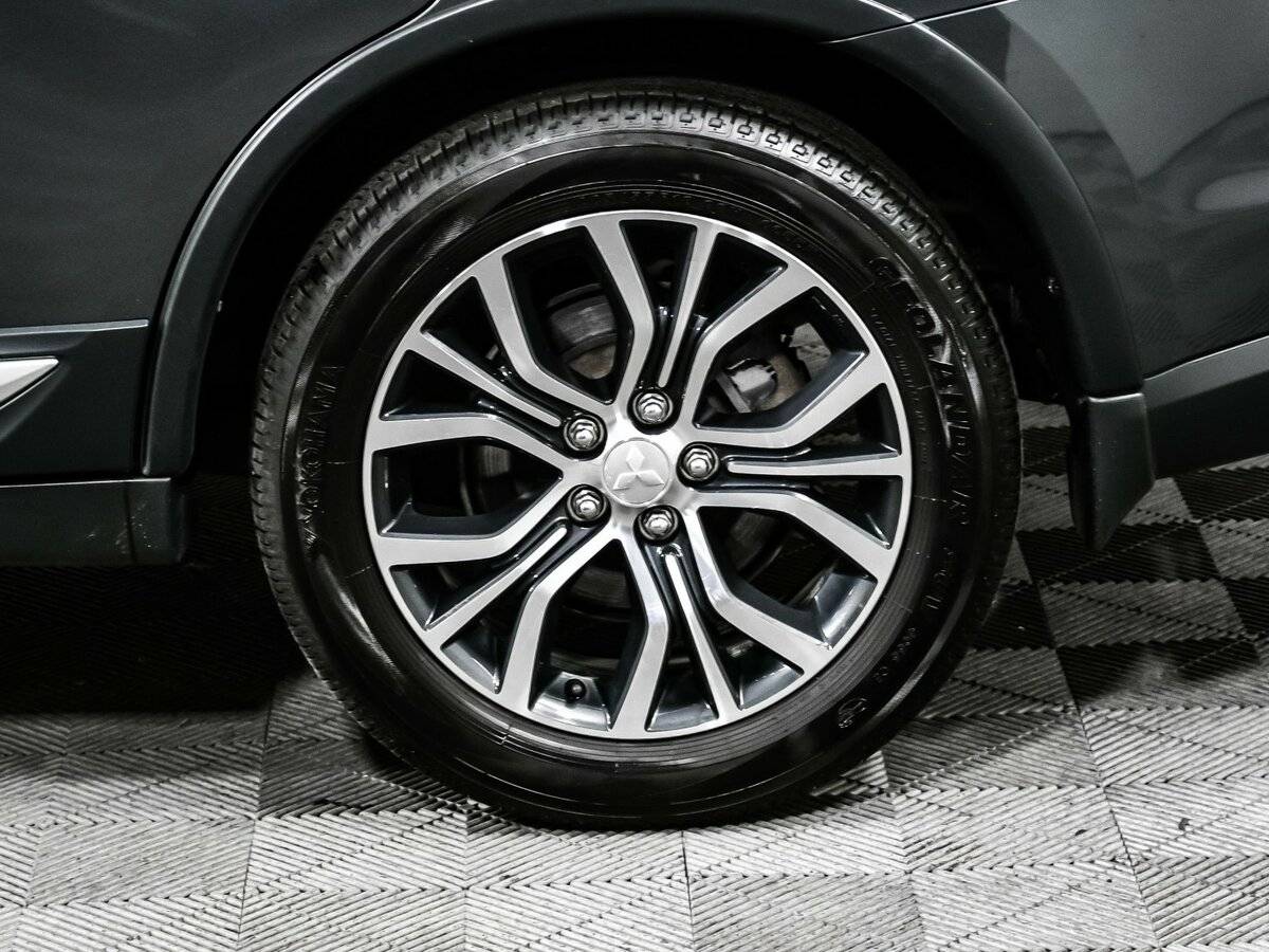 Mitsubishi Outlander б/у, 2018, Вариатор. Фото: #13