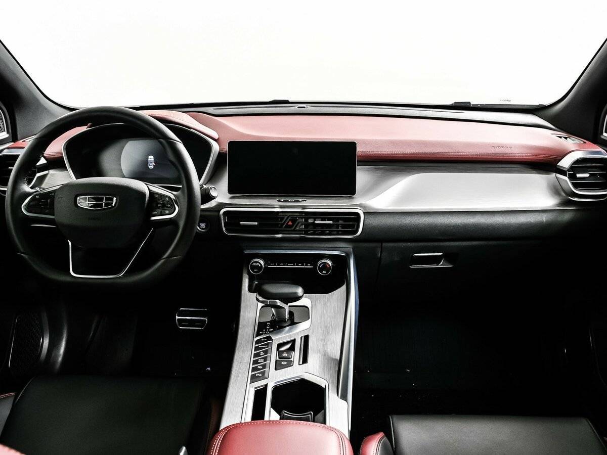 Geely Coolray б/у, 2023, Роботизированная. Фото: #10