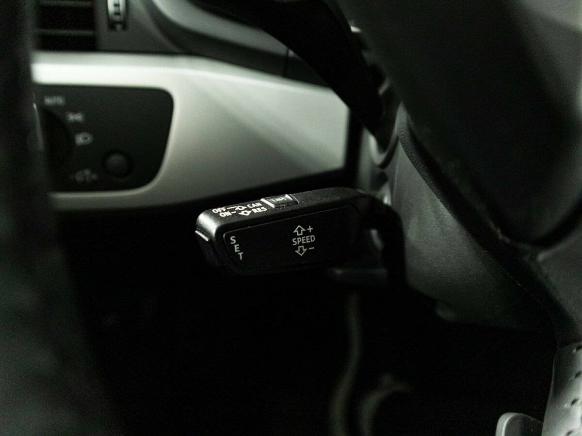 Audi A4 б/у, 2019, Роботизированная. Фото: #21