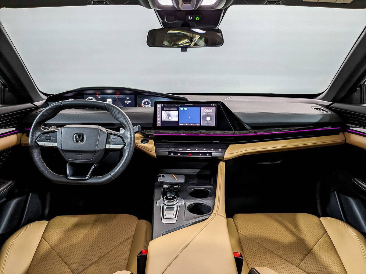 Changan UNI-V б/у, 2023, Роботизированная. Фото: #13