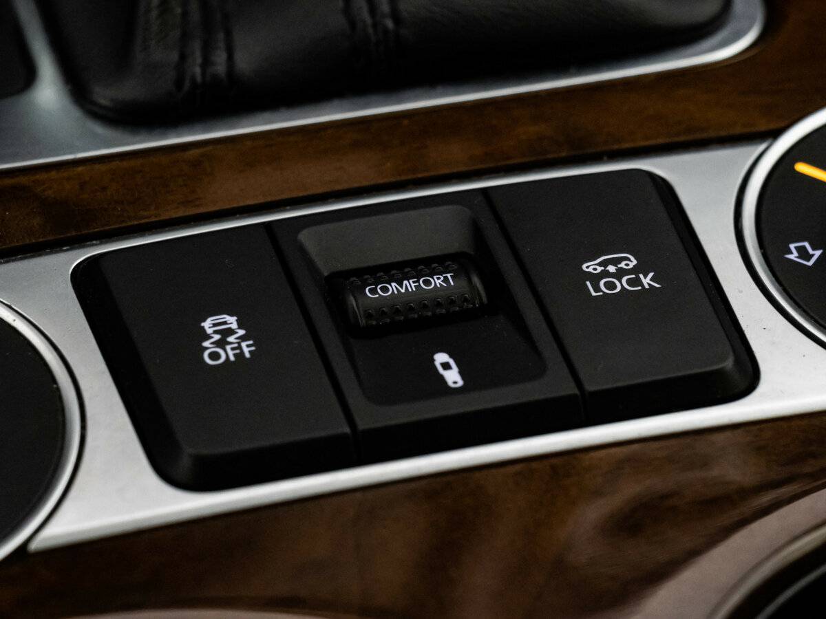 Volkswagen Touareg б/у, 2015, Автоматическая. Фото: #23