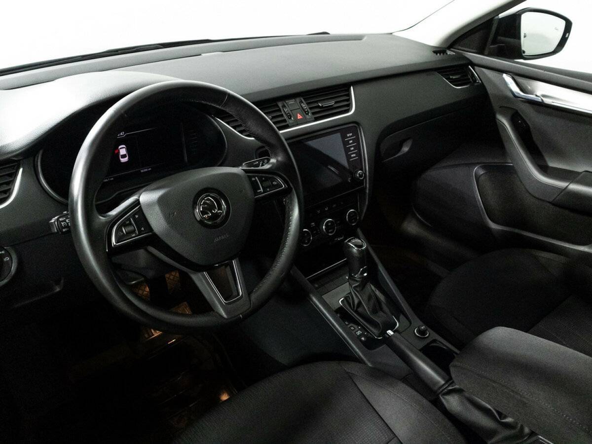 Skoda Octavia б/у, 2018, Роботизированная. Фото: #10