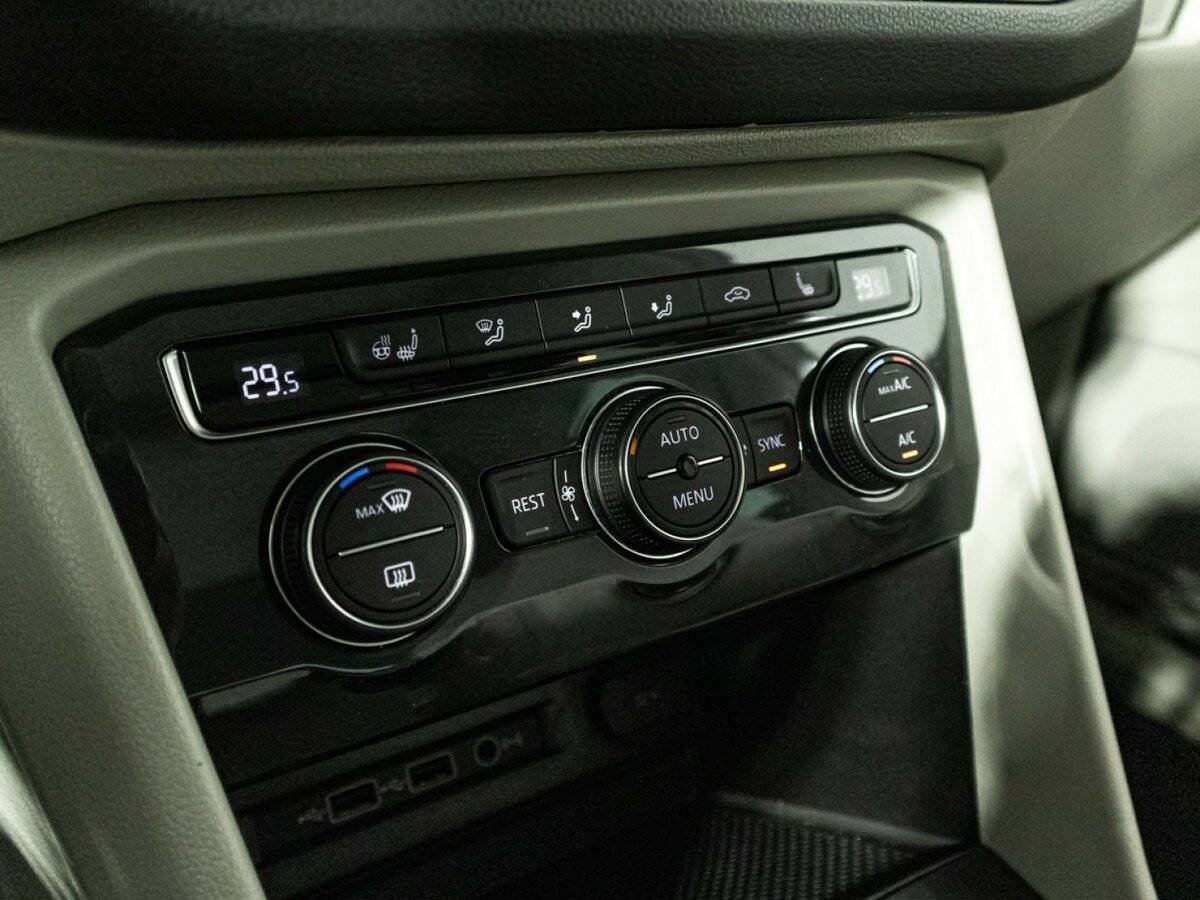 Volkswagen Tiguan б/у, 2018, Роботизированная. Фото: #14