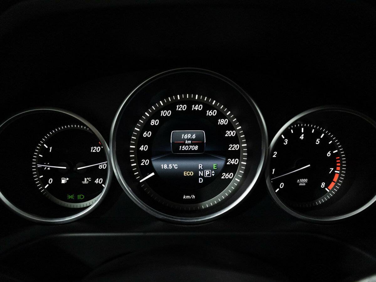 Mercedes-Benz E-Класс б/у, 2015, Автоматическая. Фото: #12