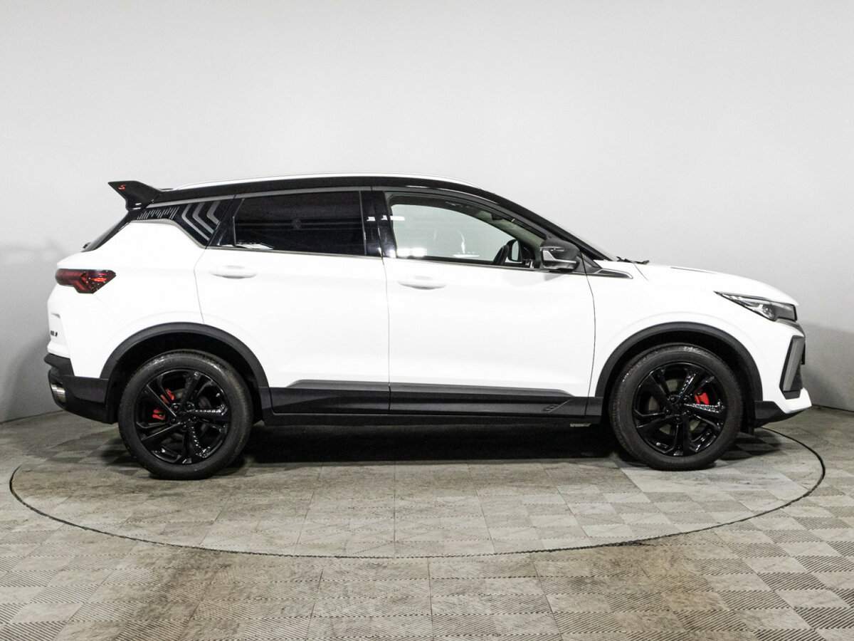 Geely Coolray б/у, 2023, Роботизированная. Фото: #3