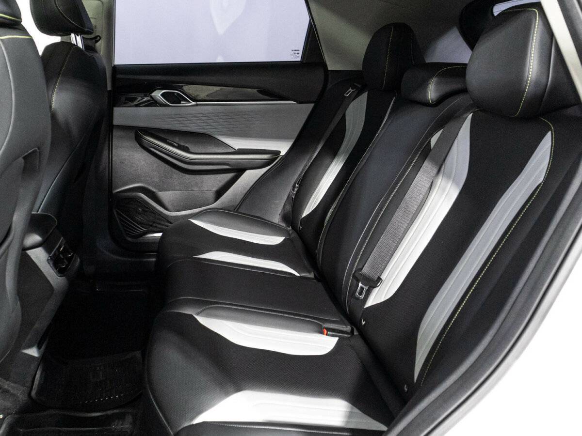 Geely Coolray б/у, 2023, Роботизированная. Фото: #9