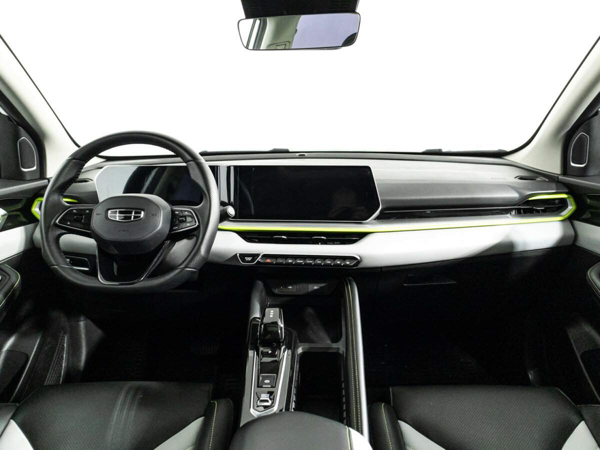 Geely Coolray б/у, 2023, Роботизированная. Фото: #12