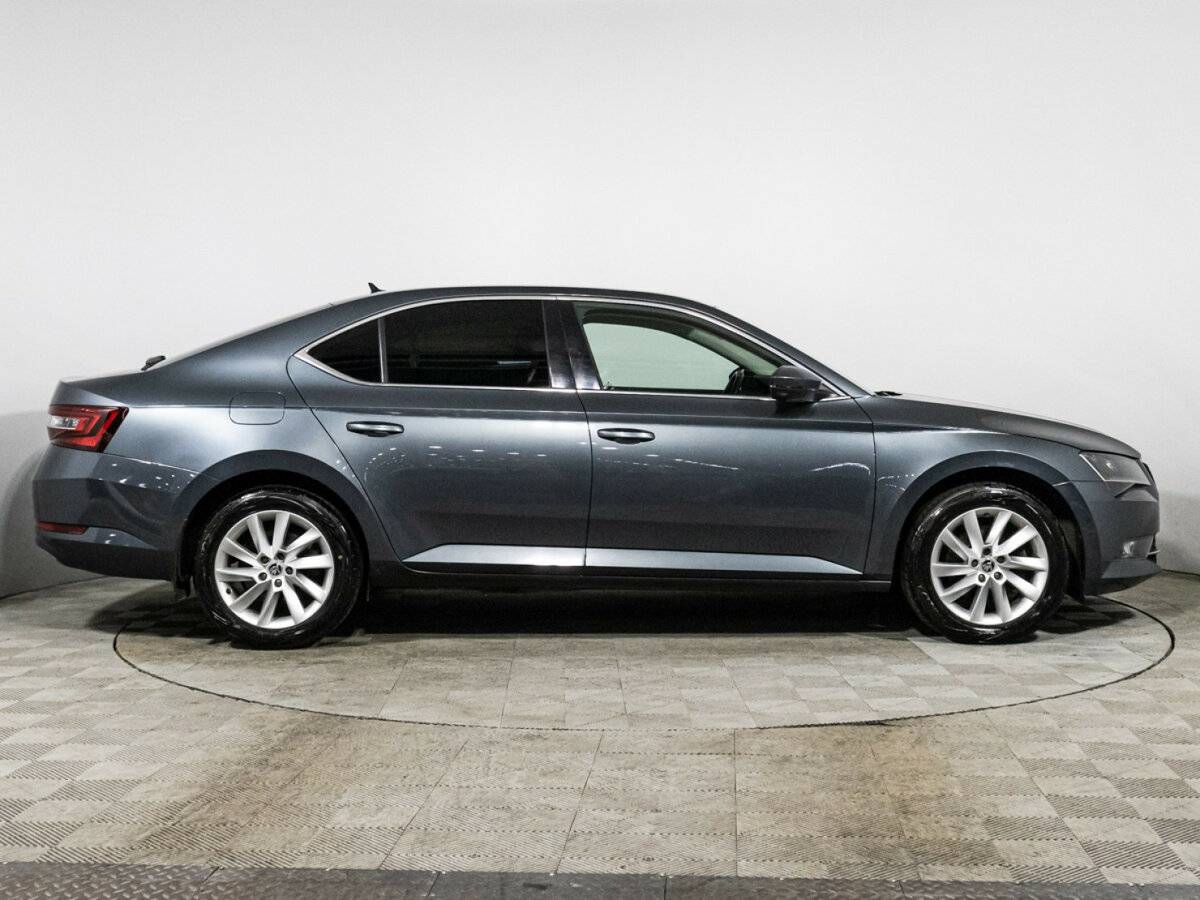 Skoda Superb б/у, 2018, Роботизированная. Фото: #3