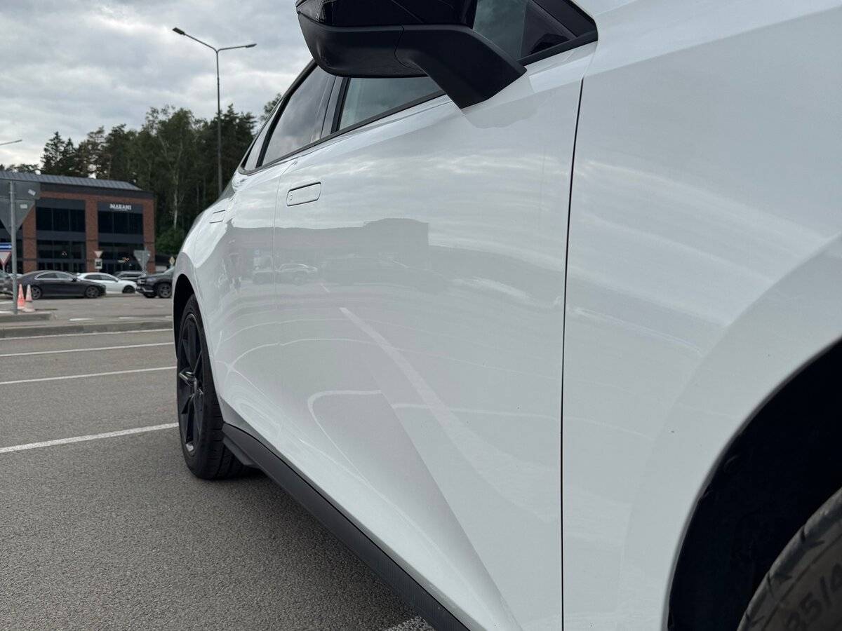 Changan UNI-V б/у, 2023, Роботизированная. Фото: #4