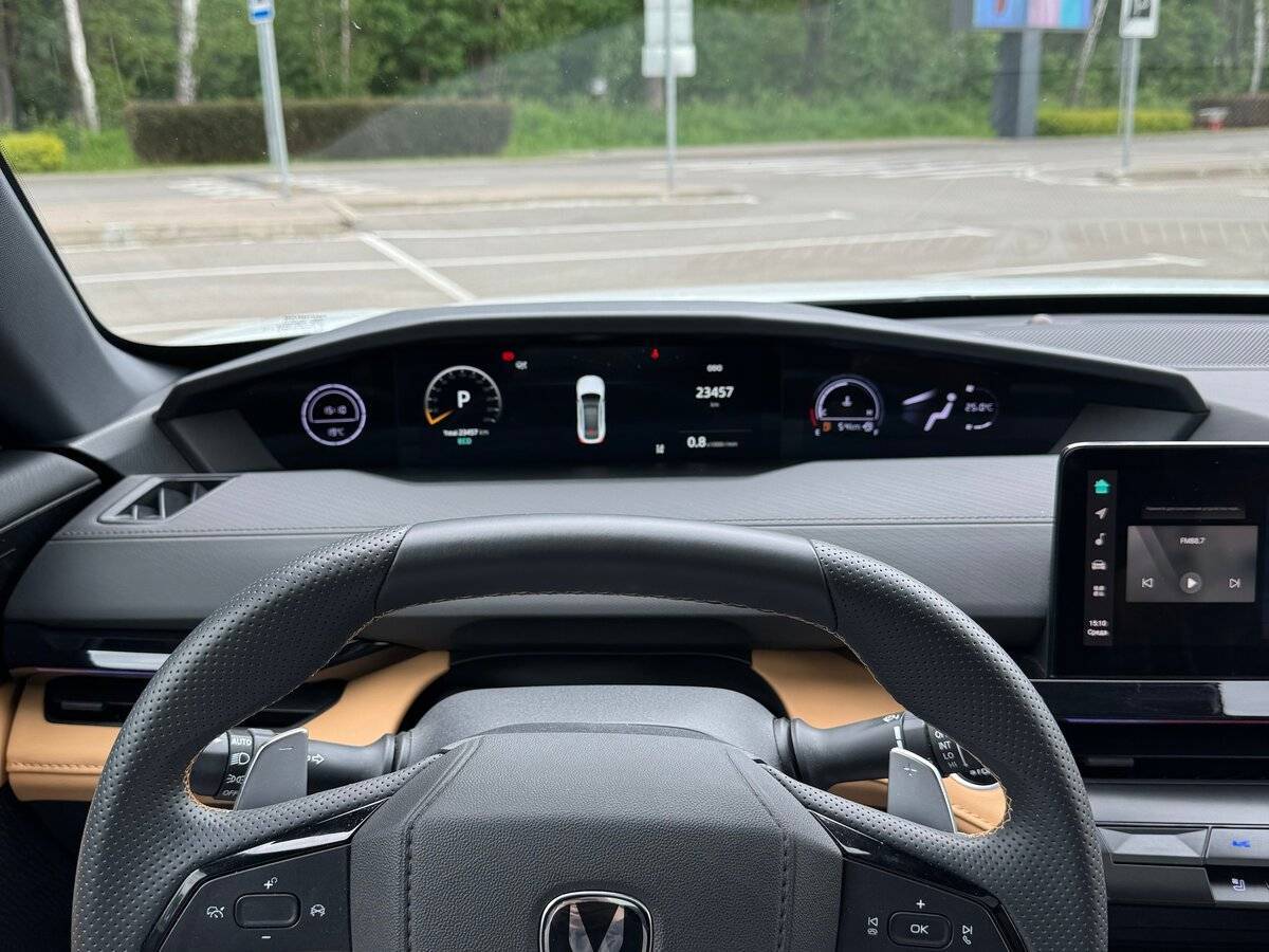 Changan UNI-V б/у, 2023, Роботизированная. Фото: #8