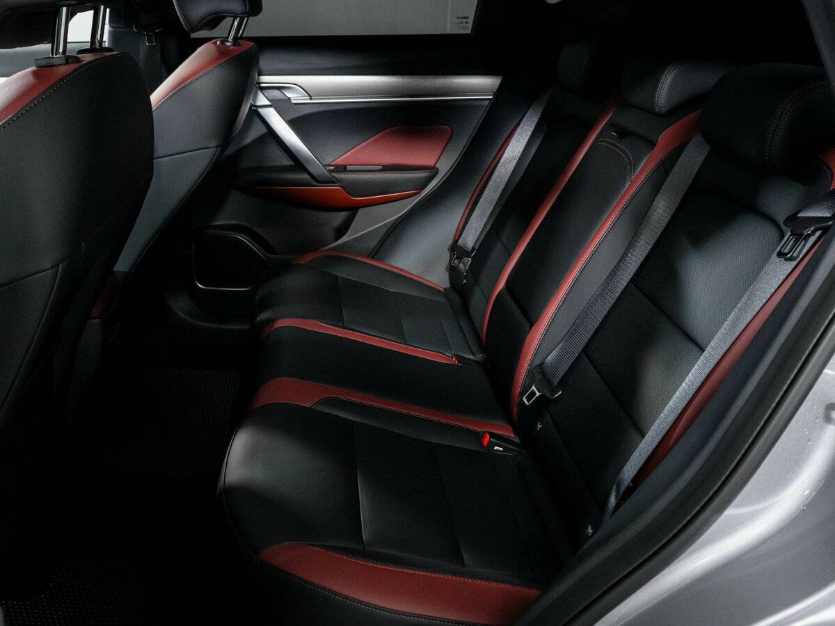 Geely Coolray б/у, 2023, Роботизированная. Фото: #9