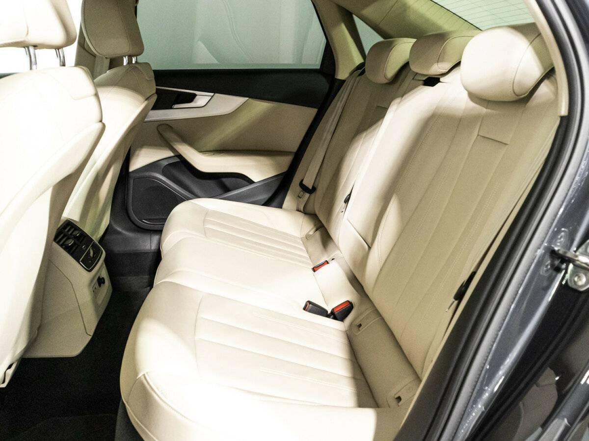 Audi A4 б/у, 2020, Роботизированная. Фото: #9