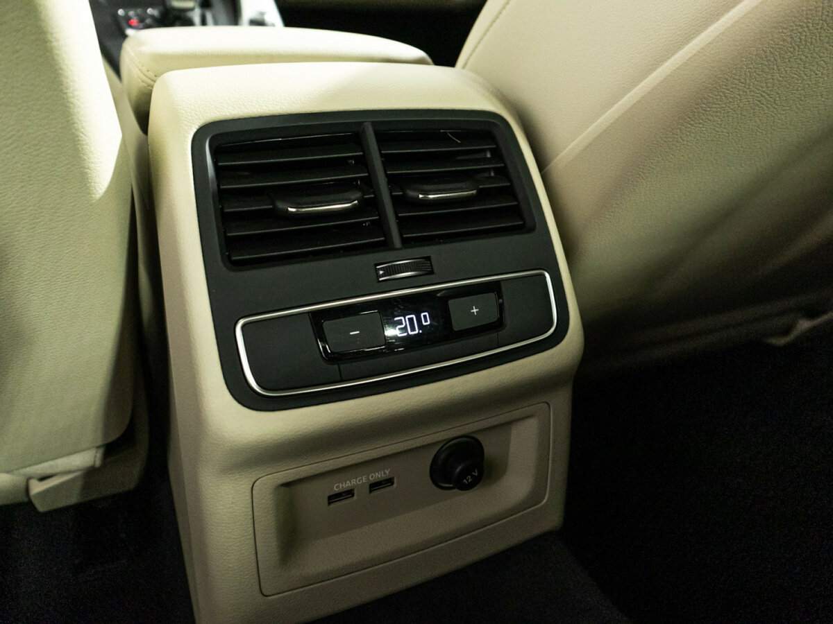 Audi A4 б/у, 2020, Роботизированная. Фото: #21