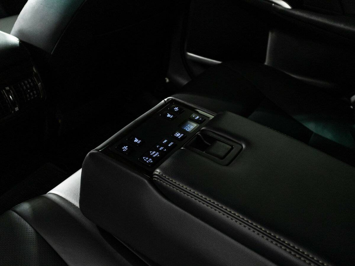 Toyota Camry б/у, 2017, Автоматическая. Фото: #22