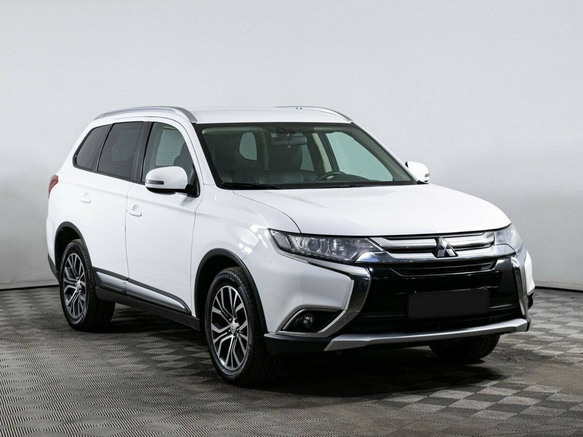 Mitsubishi Outlander б/у, 2018, Вариатор. Фото: #2