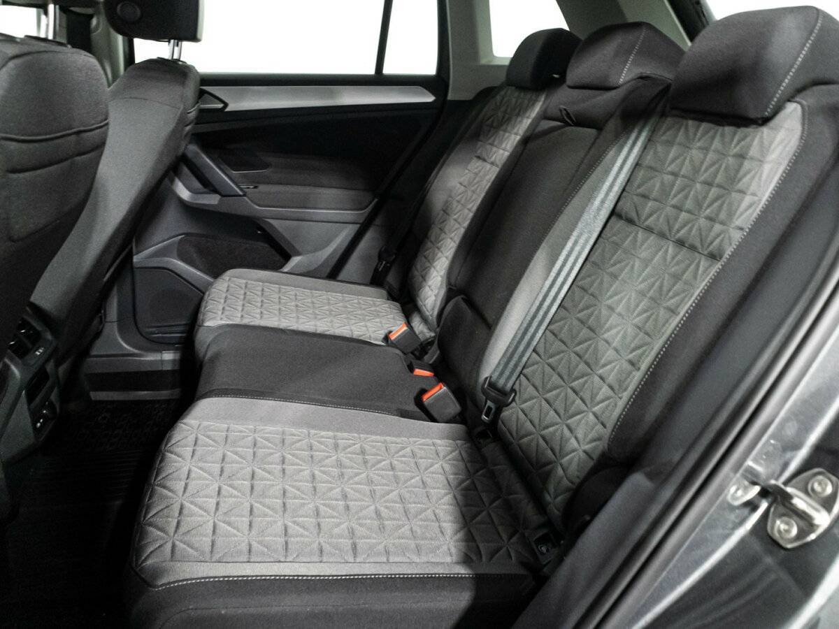 Volkswagen Tiguan б/у, 2021, Роботизированная. Фото: #9