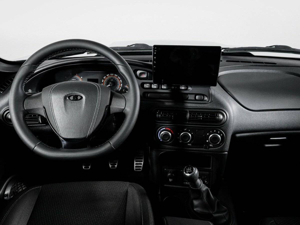 Lada (ВАЗ) Niva б/у, 2024, Механическая. Фото: #11