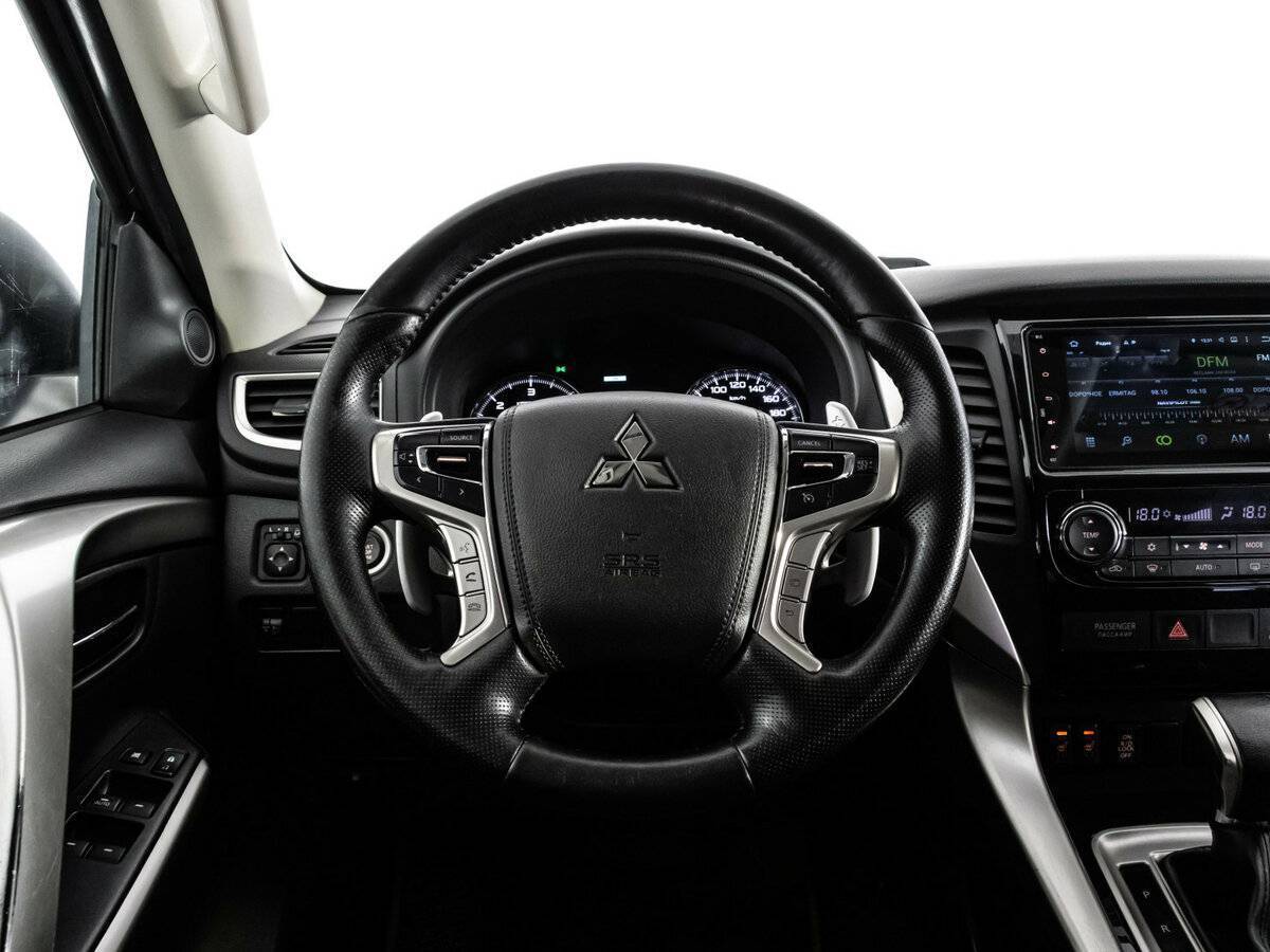 Mitsubishi Pajero Sport б/у, 2017, Автоматическая. Фото: #11