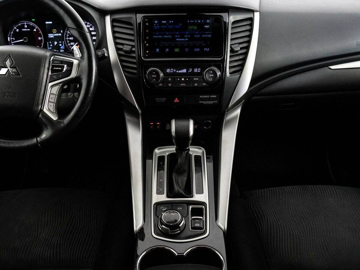 Mitsubishi Pajero Sport б/у, 2017, Автоматическая. Фото: #13