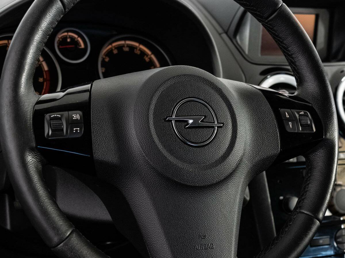 Opel Corsa б/у, 2013, Автоматическая. Фото: #9