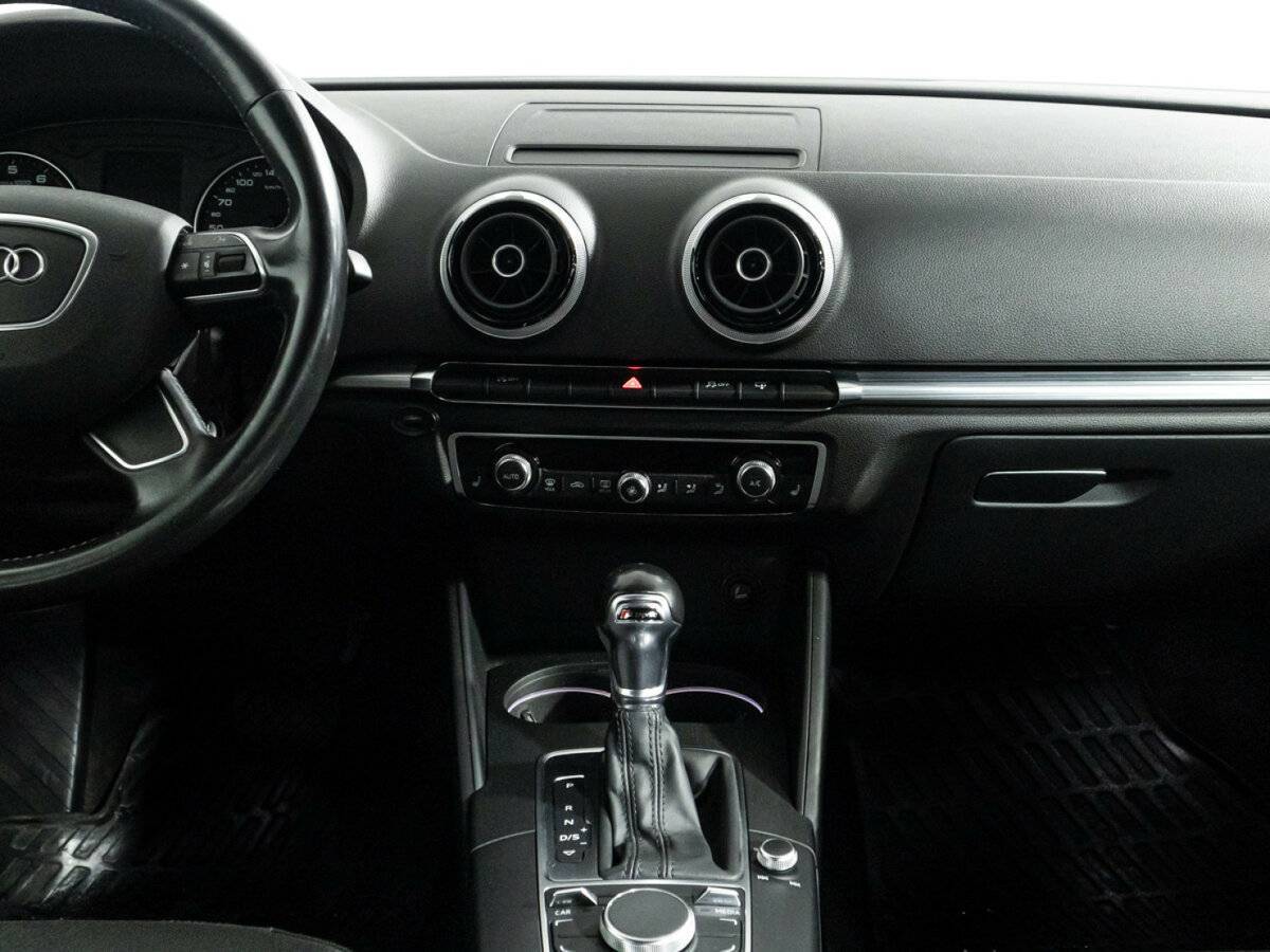 Audi A3 б/у, 2015, Роботизированная. Фото: #13