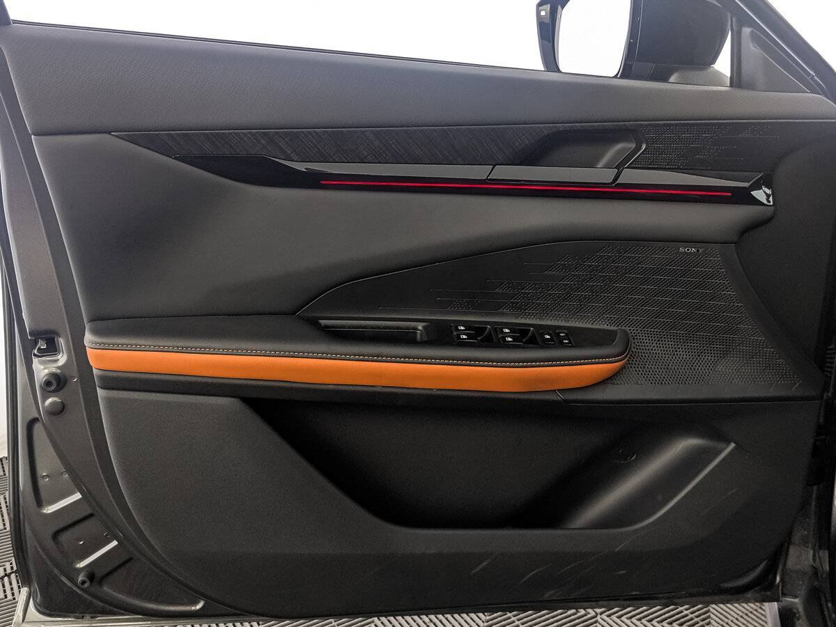 Changan UNI-V б/у, 2024, Роботизированная. Фото: #18