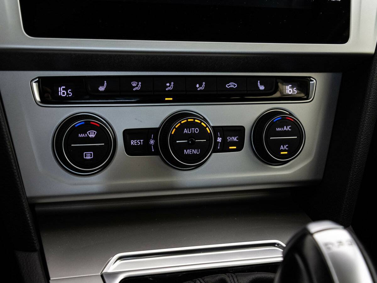 Volkswagen Passat б/у, 2018, Роботизированная. Фото: #14