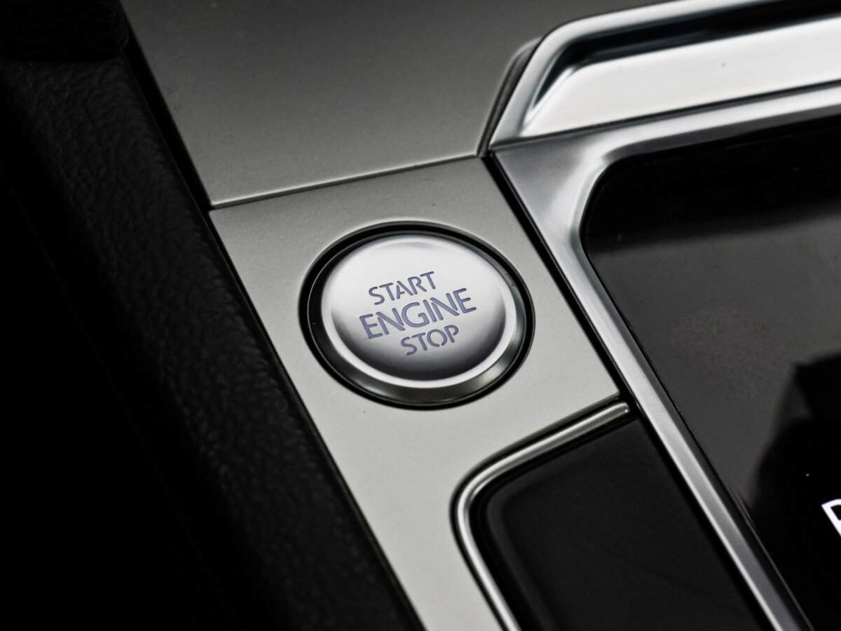 Volkswagen Passat б/у, 2018, Роботизированная. Фото: #15