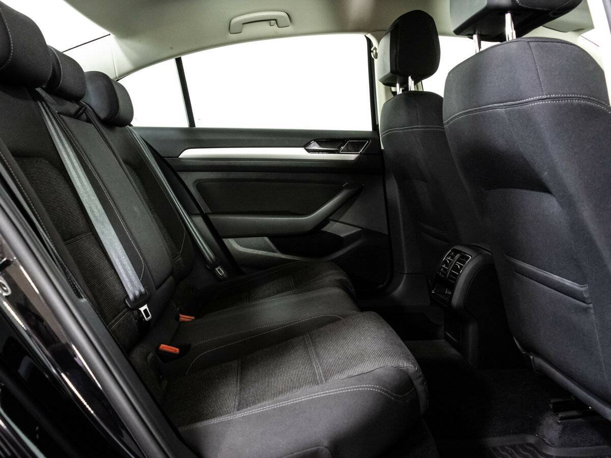 Volkswagen Passat б/у, 2018, Роботизированная. Фото: #18