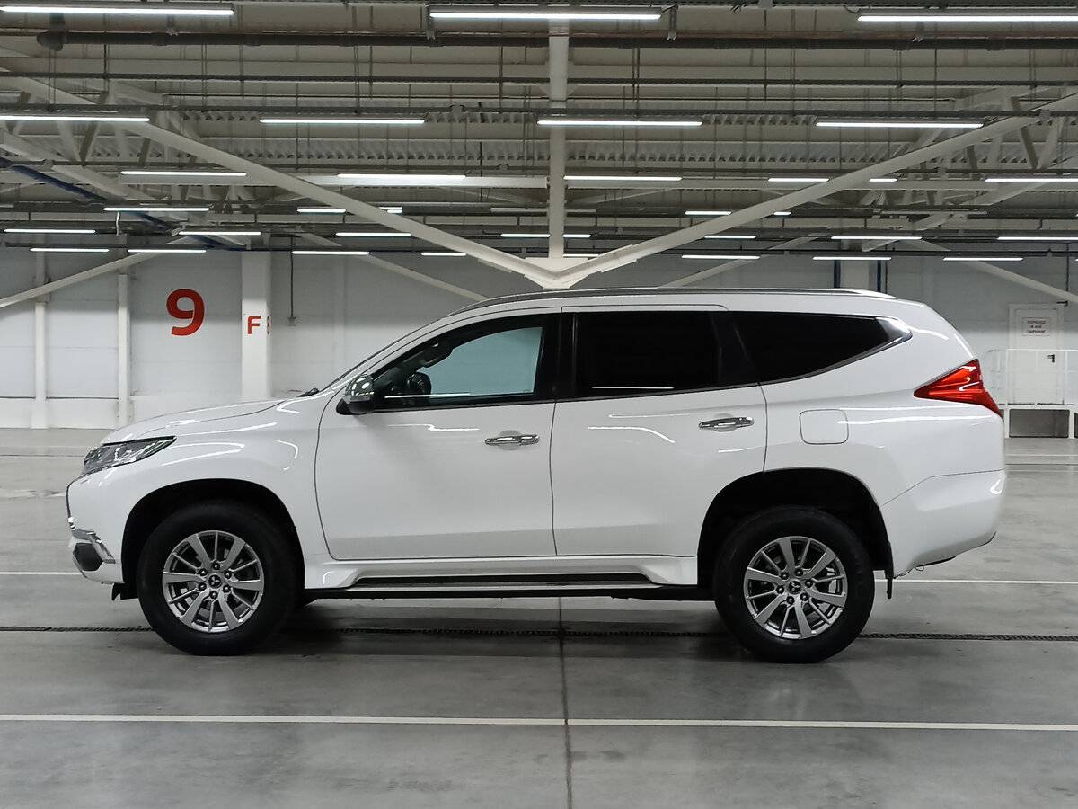 Mitsubishi Pajero Sport б/у, 2018, Механическая. Фото: #7