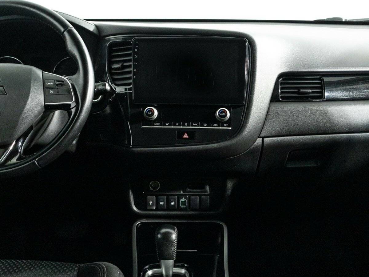 Mitsubishi Outlander б/у, 2020, Вариатор. Фото: #11