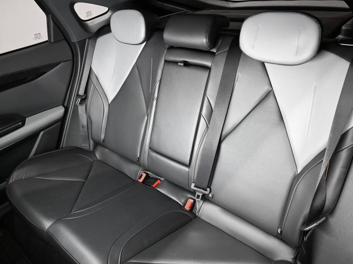 Changan UNI-V б/у, 2023, Роботизированная. Фото: #8