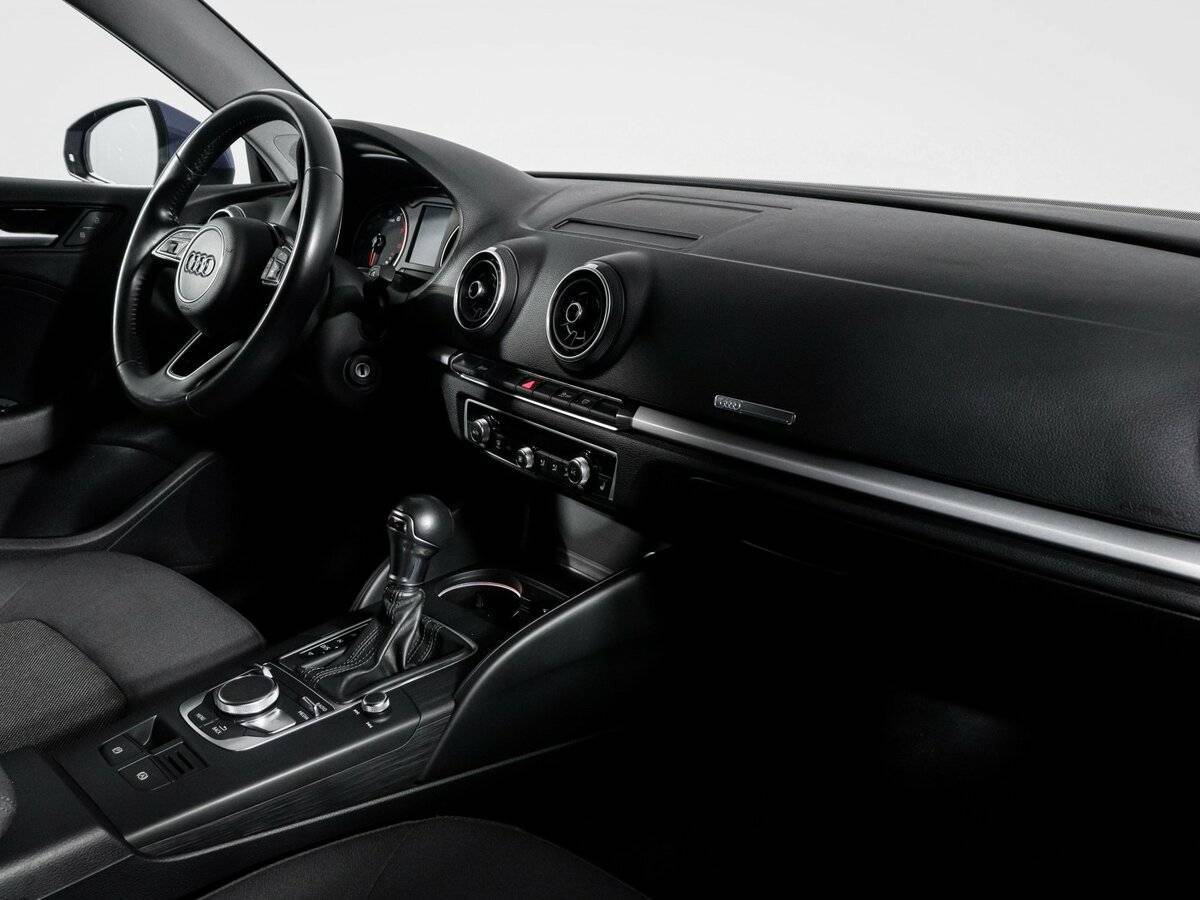 Audi A3 б/у, 2018, Роботизированная. Фото: #8