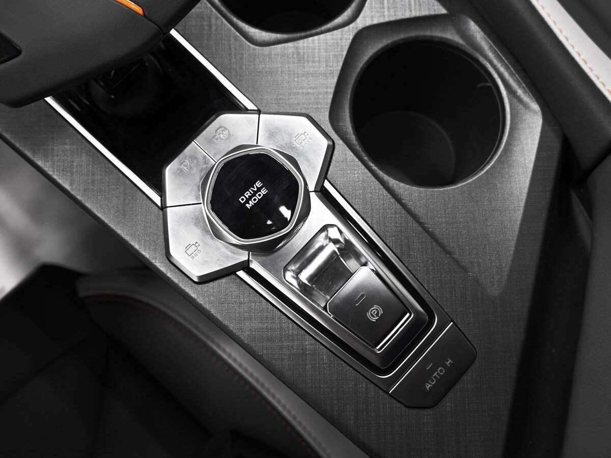 Changan UNI-V б/у, 2023, Роботизированная. Фото: #22