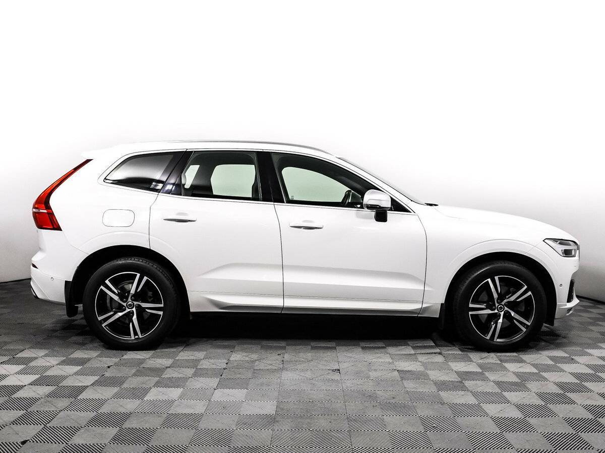 Volvo XC60 б/у, 2018, Автоматическая. Фото: #3