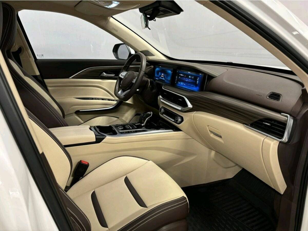 FAW Bestune T77 б/у, 2023, Роботизированная. Фото: #10