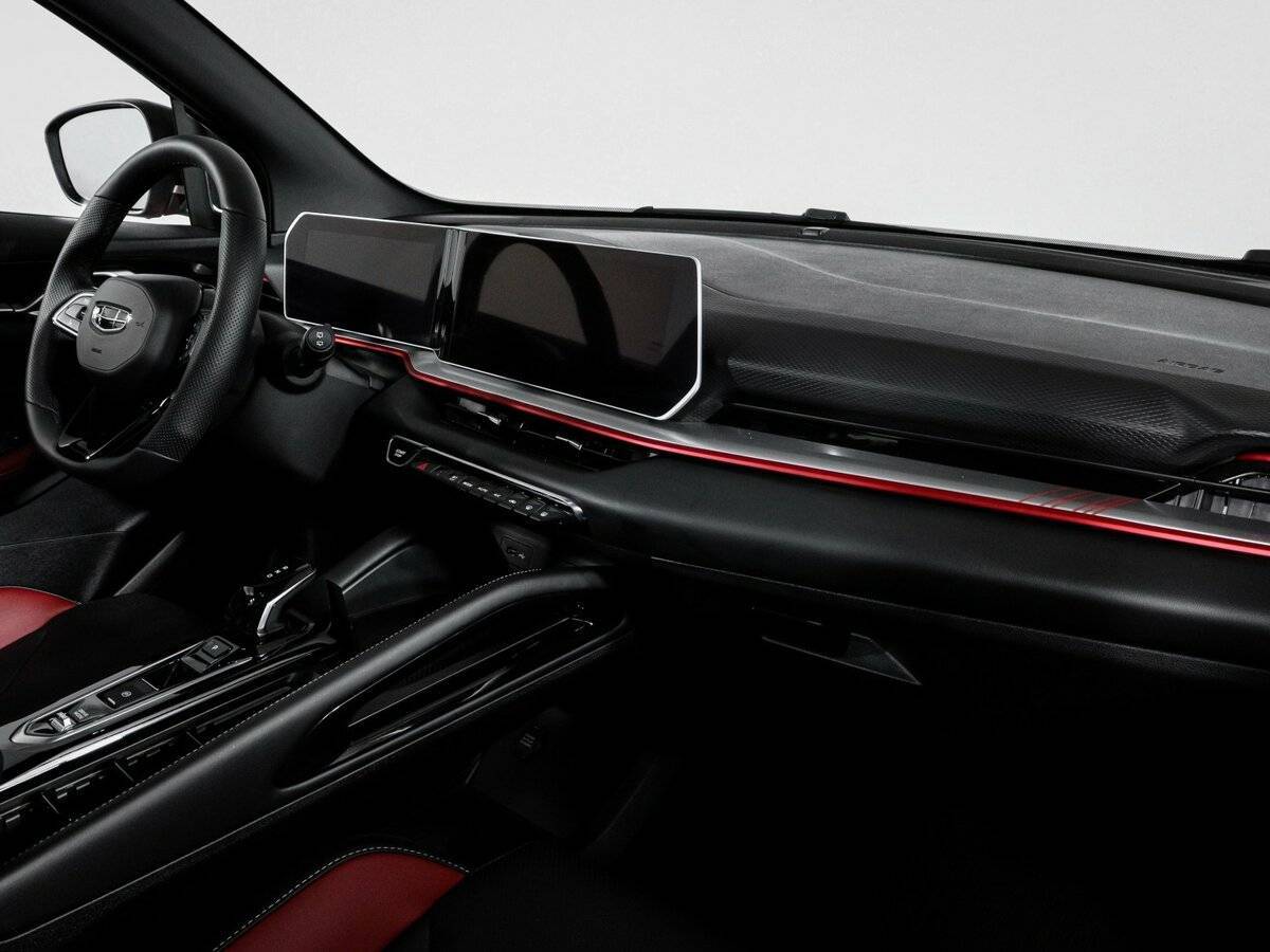 Geely Coolray б/у, 2024, Роботизированная. Фото: #8