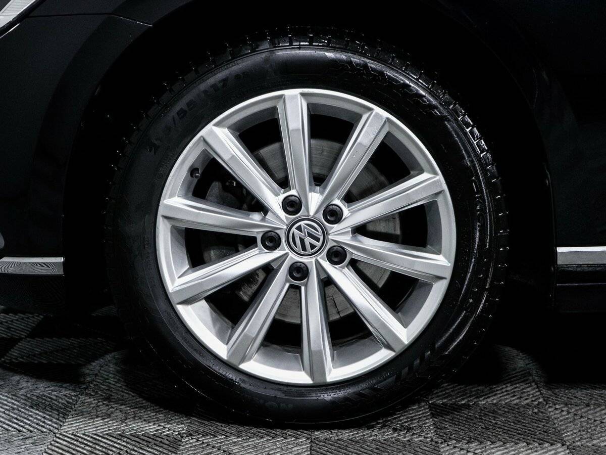 Volkswagen Passat б/у, 2019, Роботизированная. Фото: #14