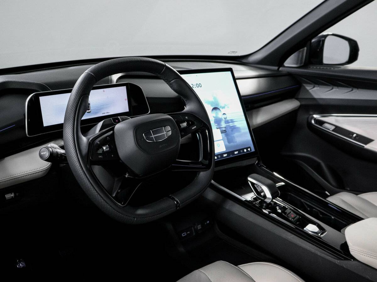 Geely Atlas б/у, 2023, Роботизированная. Фото: #13