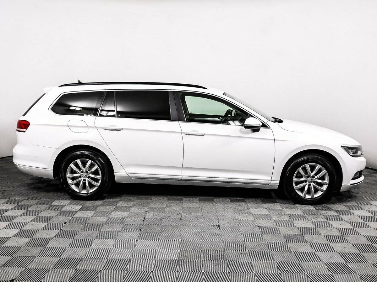 Volkswagen Passat б/у, 2018, Роботизированная. Фото: #3