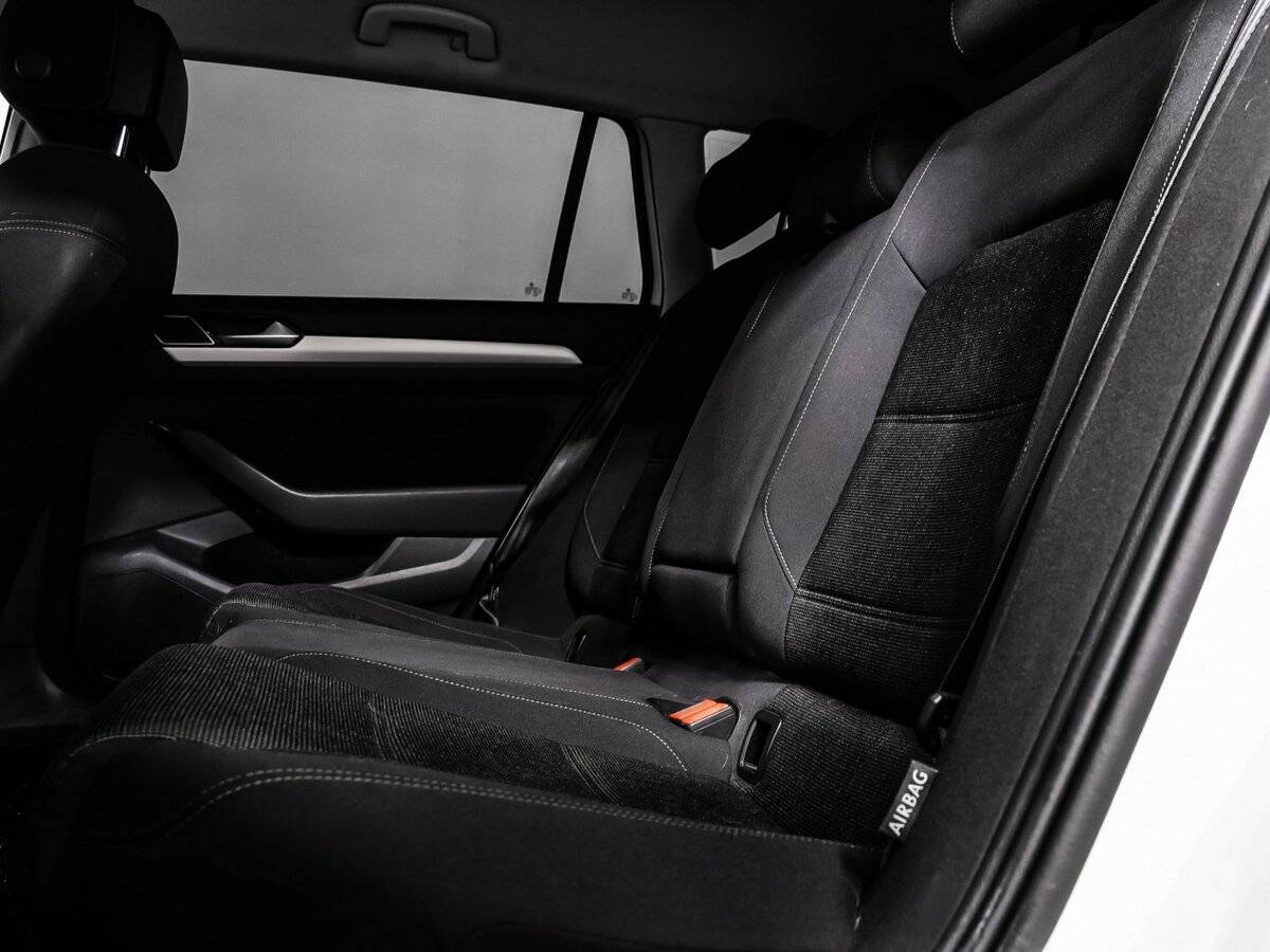 Volkswagen Passat б/у, 2018, Роботизированная. Фото: #12