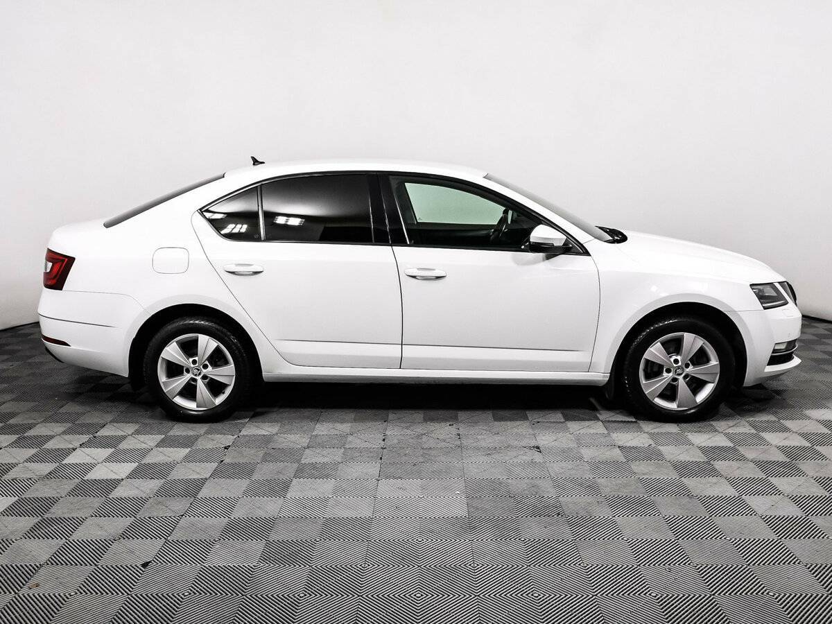 Skoda Octavia б/у, 2017, Роботизированная. Фото: #3