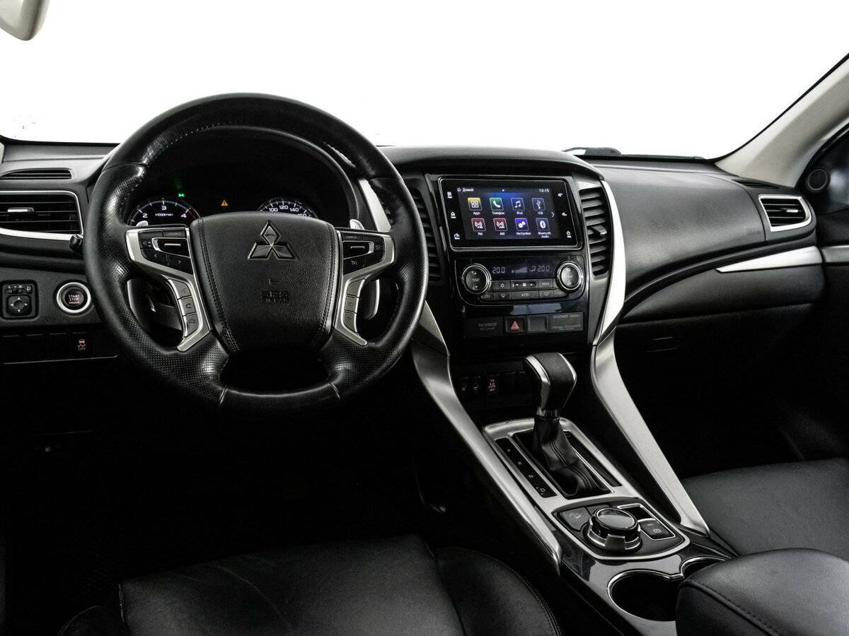 Mitsubishi Pajero Sport б/у, 2018, Автоматическая. Фото: #10