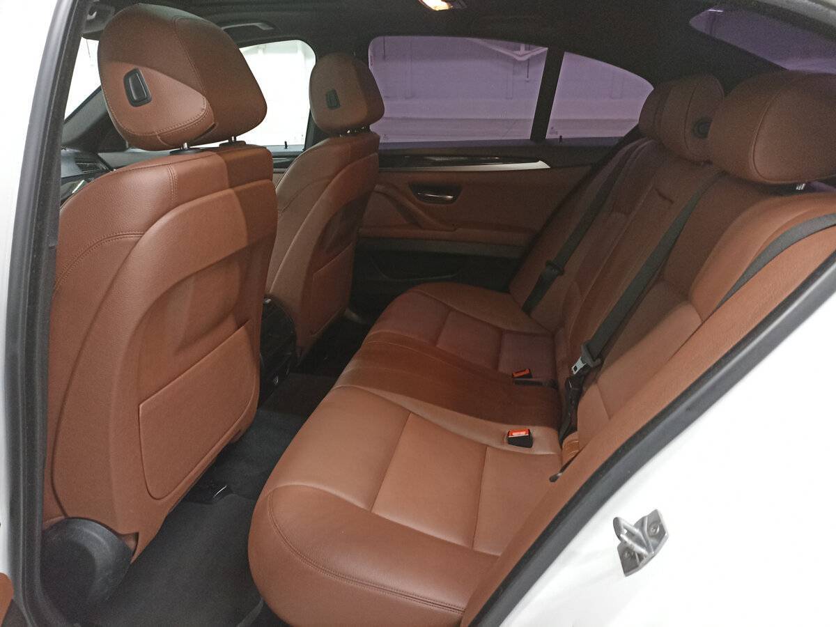 BMW 5 серии б/у, 2015, Автоматическая. Фото: #11